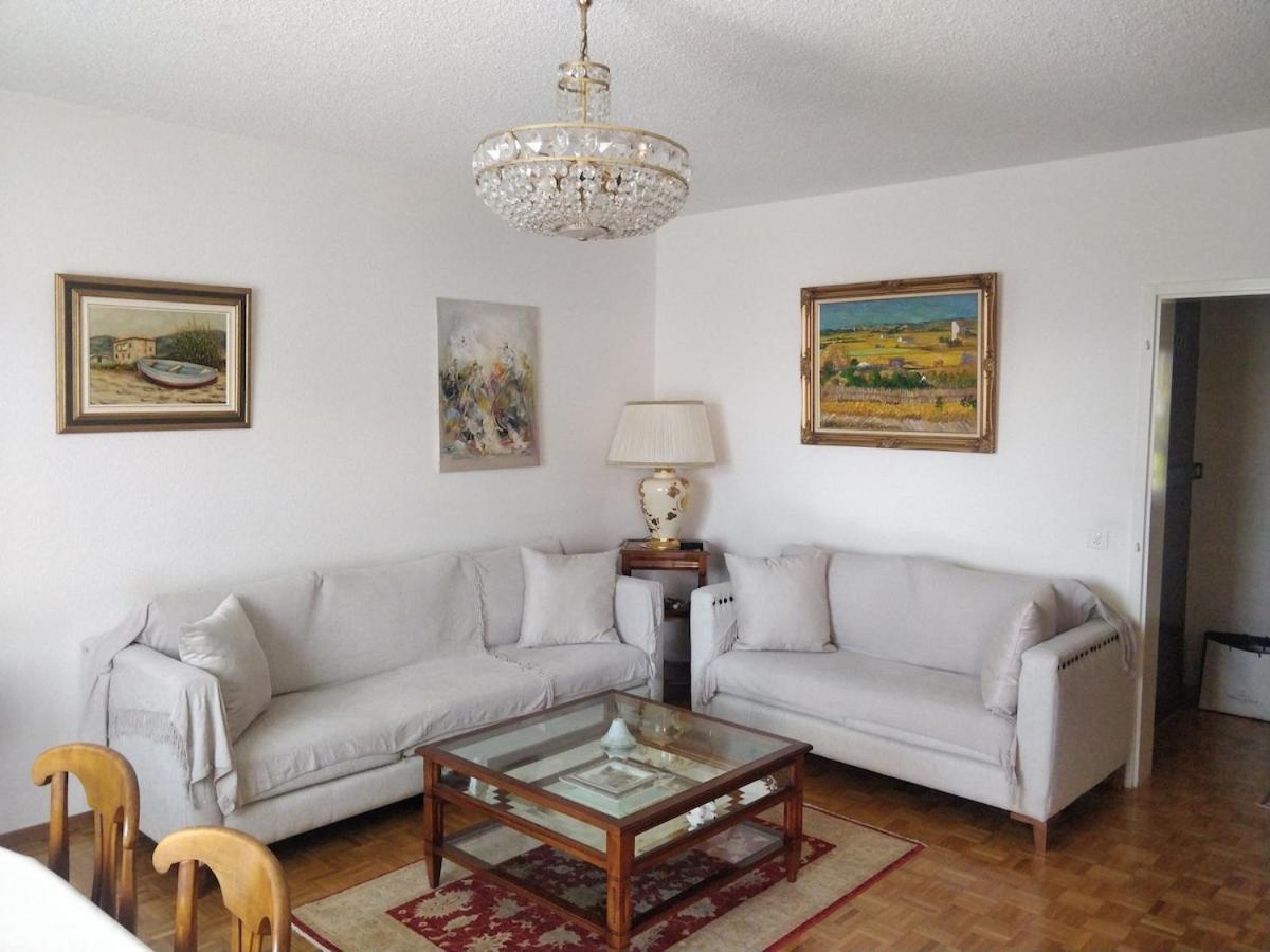 Apartamento Spacious 2 Bedroom In Ginebra