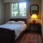 Spacious 2 Bedroom Apartment In Central Geneva